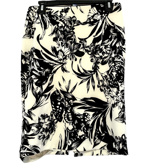 White House Black Market Dresses & Skirts - White House Black Market Pencil Skirt